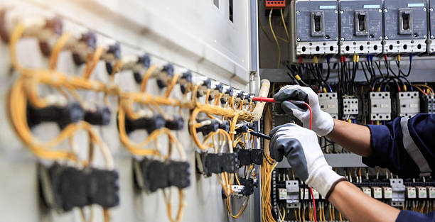 Professional Electrician technician working in Kiawah Island, SC